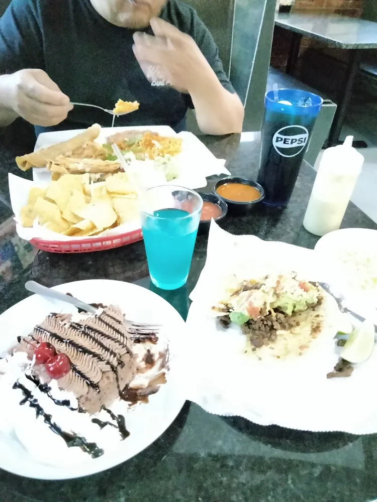 Chilaquiles Con Huevo